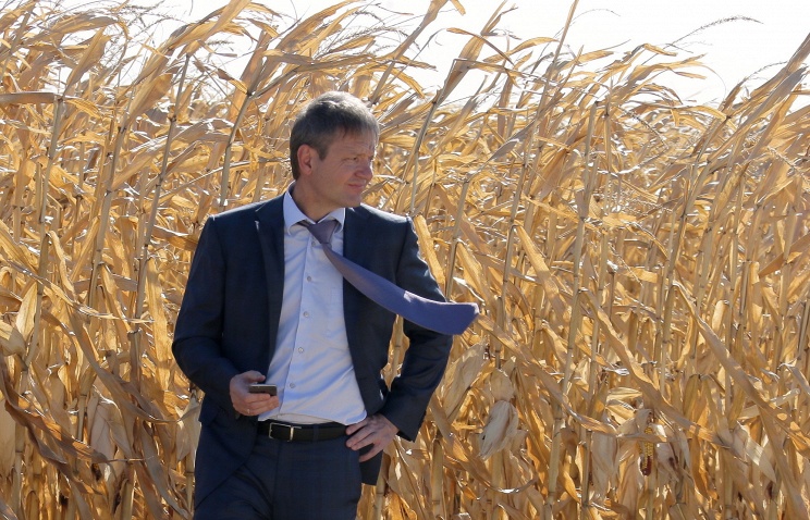 Александр Ткачев рассказал Президенту о бедственном положении производителей зерна в Сибири